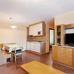 Apartment Meridiana 8 *